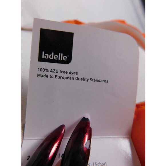 Ladelle Fall Leaves Pumpkins Apron - Ruffle Halter Cotton One Size - NWT - Picture 10 of 12